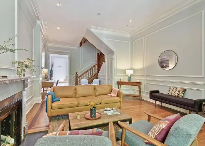 Historic Luxury Townhouse In Downtown * Chicago