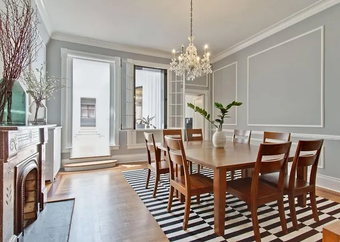Historic Luxury Townhouse In Downtown Hébergement de vacances *